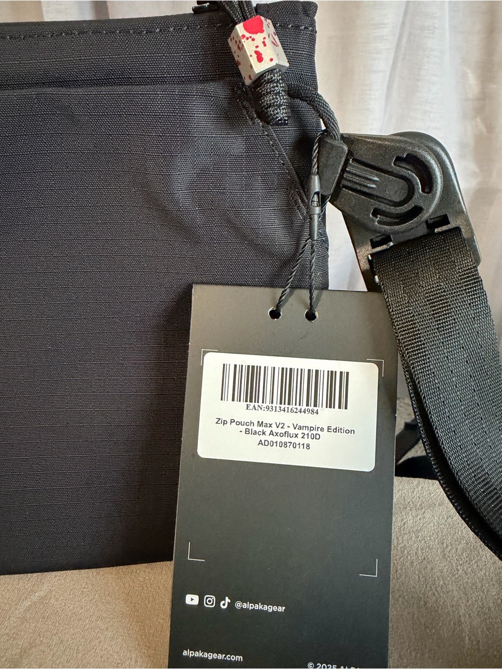 Alpaka Zip Pouch Max V2 – Vampire Edition | Limited Edition - Picture 7 of 11